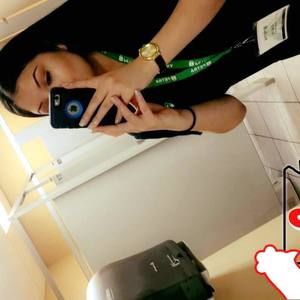 Meet your Posher, Ariana